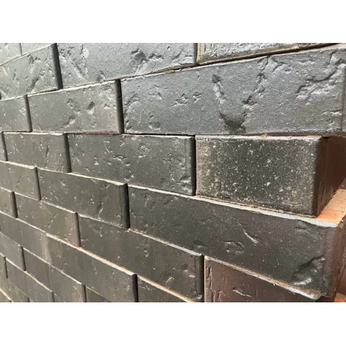 Облицовочный клинкерный кирпич Базальт 6 Рустика черный графит 250x120x65,  Керамейя купить
